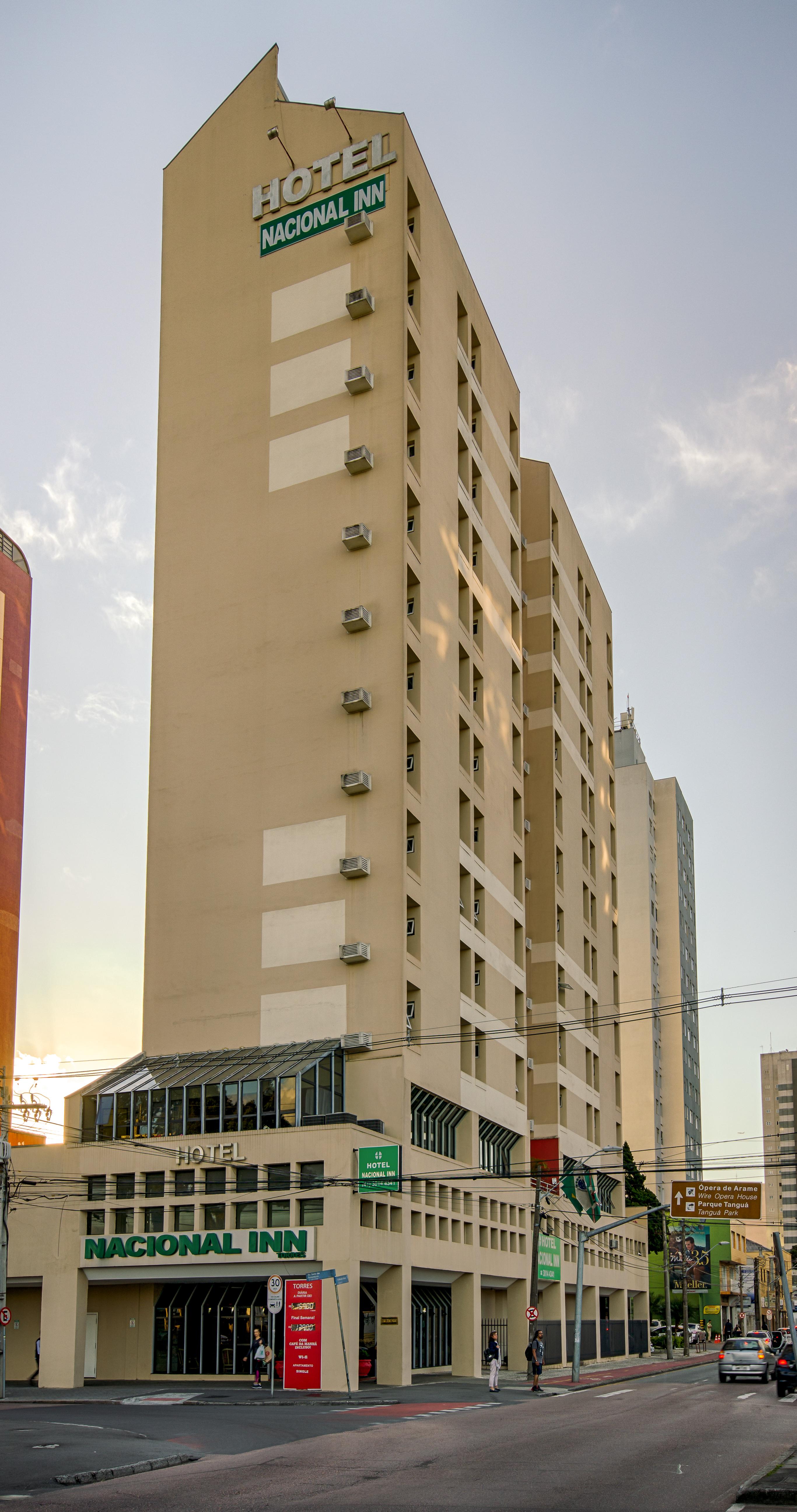 Hotel Nacional Inn Curitiba Torres Екстериор снимка
